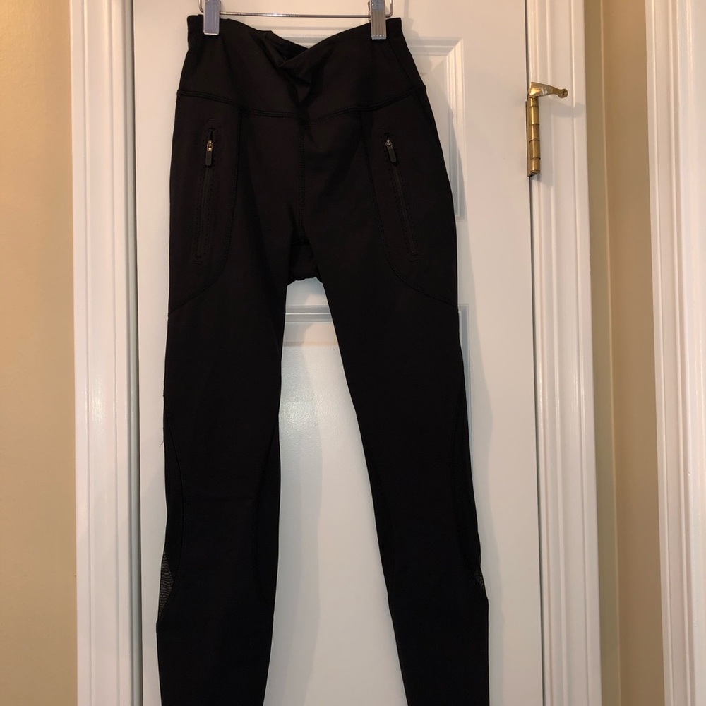 Lululemon leggings with mesh 28”